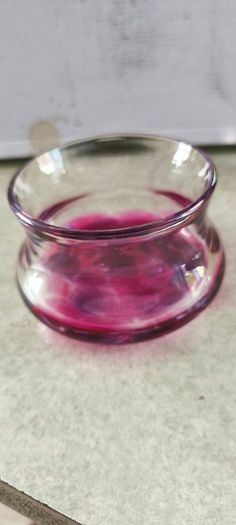 MingarWalker glassblowing A beautiful bowl that can  a serving bowl and a dessert bowl. The shape is quite tight and the pattern gives an organic feel. be used