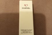 Channel Red Camillia revitalizing serum