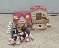 Sylvanian Families Large House, Van & Rabbit Family Bundle