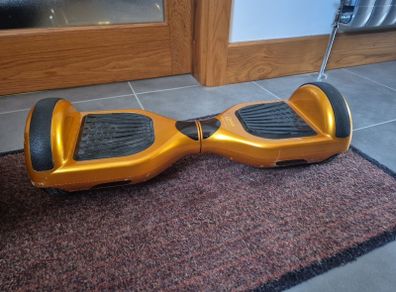 EYU Hoverboard with bag and charger
