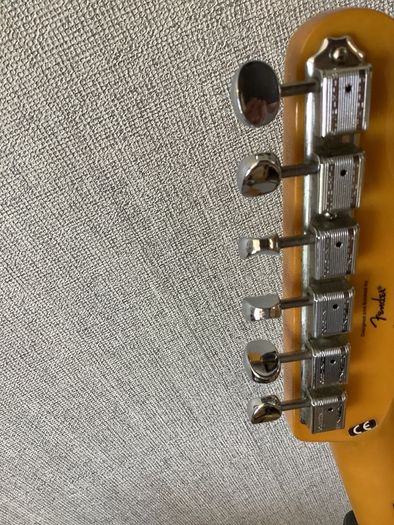 Lefthanded Fender Squire Telecaster