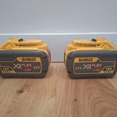 2 x Dewalt flex 12AH batteries