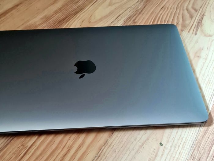 MacBook air like new.16gb 512gb ssd
