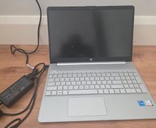 HP laptop, barely used, 11th generation Intel i5 with 16GB RAM