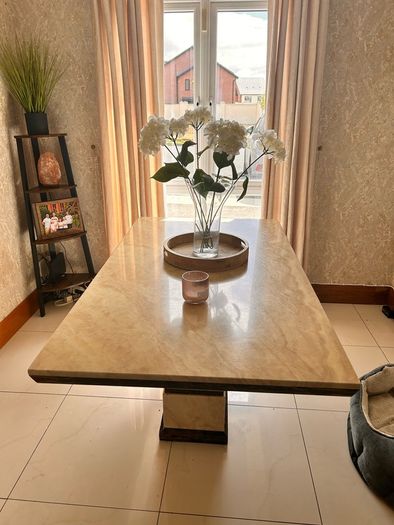 marble dining table