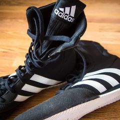 Boxing Shoes - Size 8 (UK) - NEW