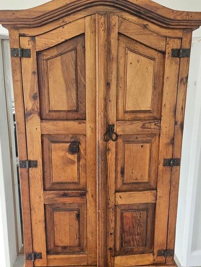 mexican pine bar