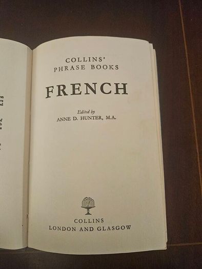 1958  Collins French Phrase Book. Hardback In Good Condition.  See Photos For Same.