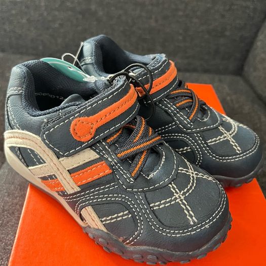 Dunnes Trainers 6 Uk 23 Euro New