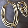 pearl necklace and bracelet set Image 7
