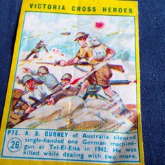 Victoria Cross Heroes Wax Gum Wrapper - Yellow Border.