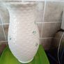 Belleek shamrock vase  basketweave Image 2