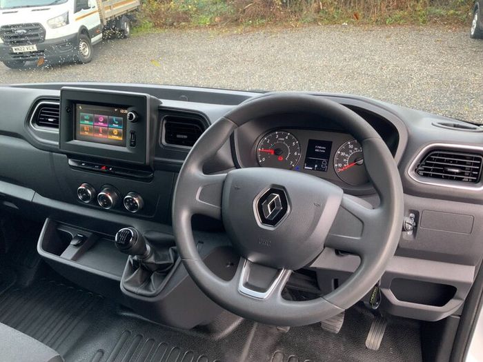 Renault Master MM35 Dci 135b( 1 Yr Warranty )