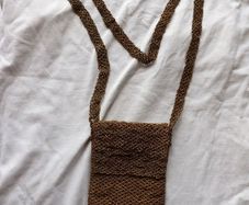 a ladies vintage beaded bag