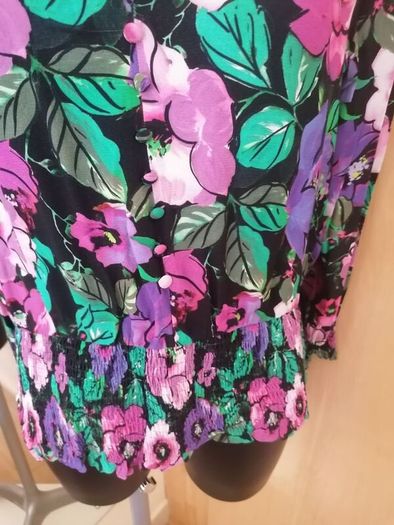 Women's Blouse NWT SIZE 14