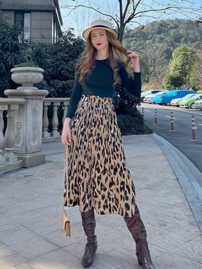 Brand New Women's Leopard Print Midi Pleated Skirt High Waist - XXL.