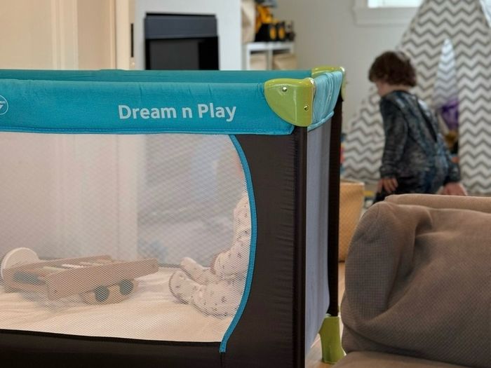 Hauck Dream'n Play Travel Cot