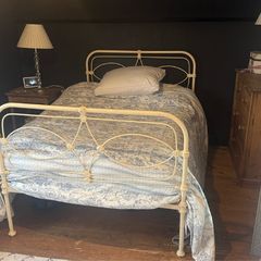 Antique Metal bed