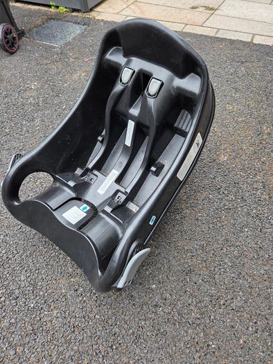 FREE: Well-Used Graco Complete Travel System with Car Base & Buggy Board