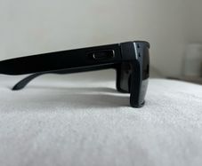 Oakley Holbrook