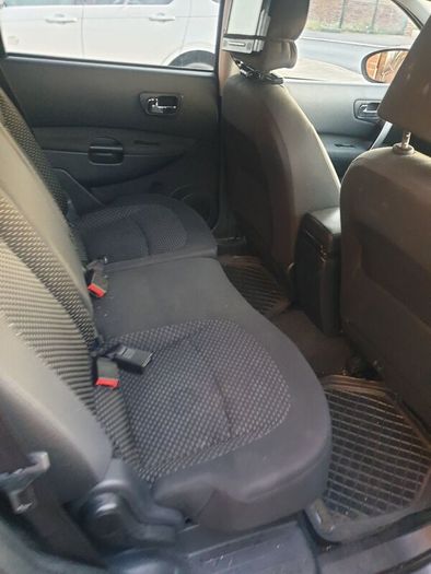 Nissan Qashqai+2 2010