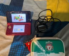 Nintendo 3ds metalic red