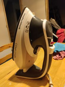 Morphy Richards Iron