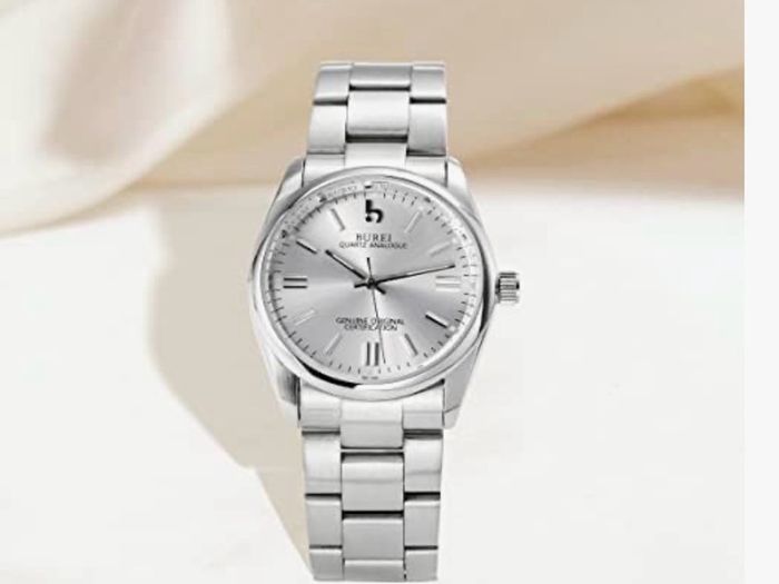 Brand New BUREI Women's Analog Quartz Dress Watch.