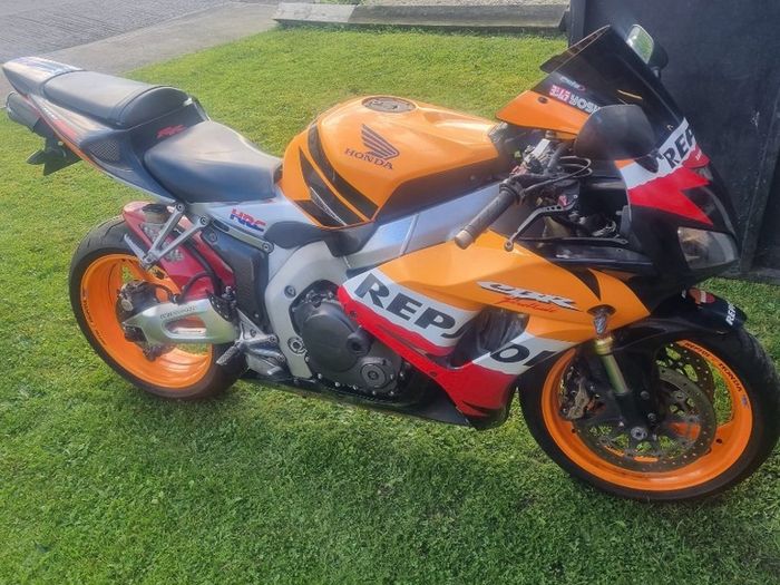 2007 Honda repsol 1000rr