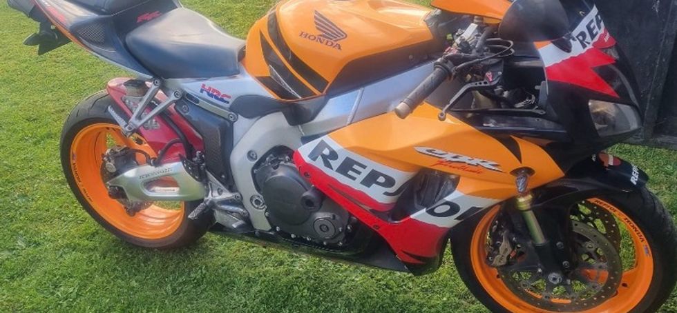2007 Honda repsol 1000rr