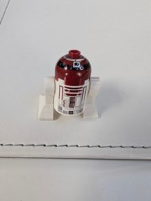 100% lego R4-P17 Droid