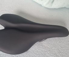 universal bike saddle