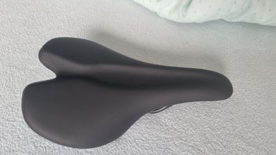 universal bike saddle