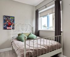 Double bed frame free to take away