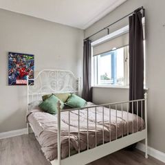 Double bed frame free to take away
