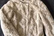 Vero Moda faux fur jacket size M