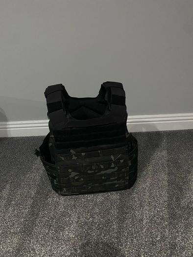 Airsoft plate carrier / vest