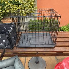 Crate & Car seat  puppy / sml dog