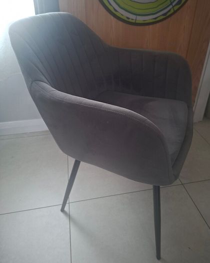 4 Dining chairs