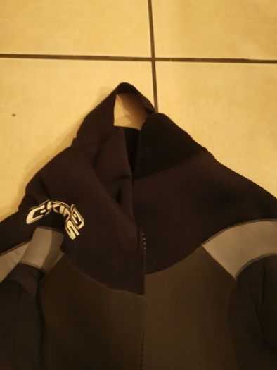 Wetsuit