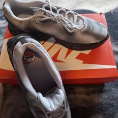Nike Air Max UK 9.5
