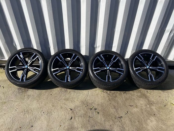 Genuine BMW G30, G20 848M 18" Alloy Wheels