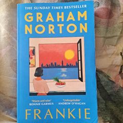Paperback Frankie by Graham Norton