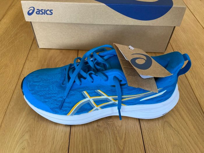 Asics Trainers Size 5