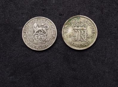 United Kingdom : (2) Silver Sixpence Coins , " 1922 and 1945 "
