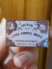 BuzzFeed Unsolved Watcher Enamel Pin