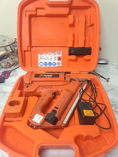 Power tool
