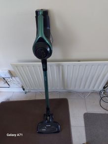Salter Cordless Vacuum Cleaner, Multisurface motorixed Floor Brush, Model SAL0046V2FTE, with charger, in excellent condition