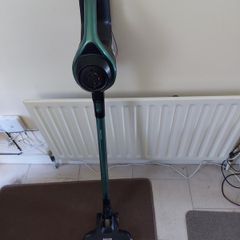Salter Cordless Vacuum Cleaner, Multisurface motorixed Floor Brush, Model SAL0046V2FTE, with charger, in excellent condition