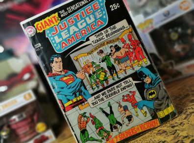 Justice League of America ! Issue #76 ! Silver Age comic from 1969 ! Current Value of NM 145 Dollars ! by DC Comics ! Starring Batman, Superman, Wonder Woman and a lot more !